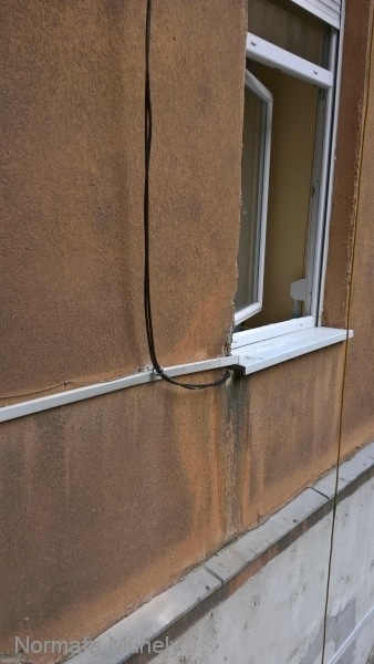 Lakásszint rögzítés és vízmentes bevezetés